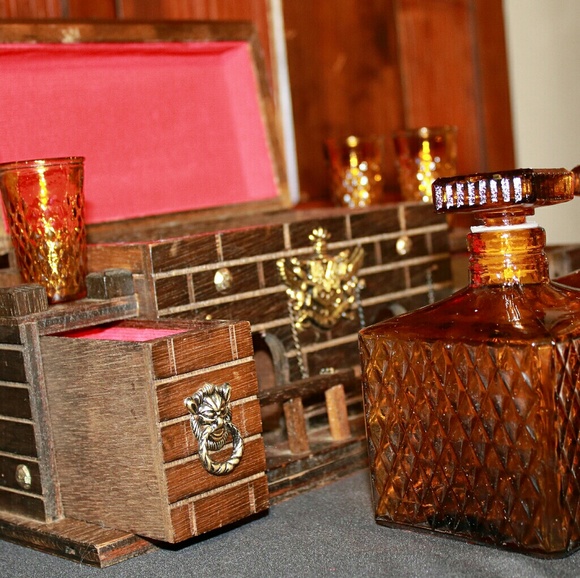 Wine Glass Set Wood Castle - Picture 3 of 8